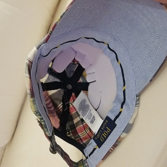 Hat - Picture 3 of 3